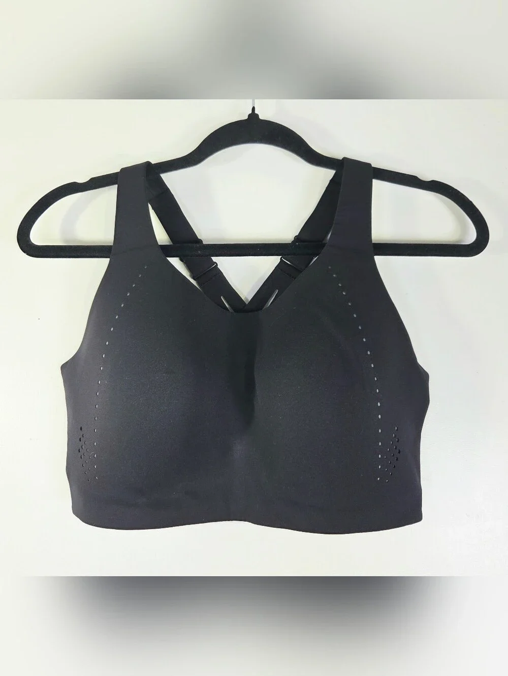 LULULEMON ATHLETICA AIRSUPPORT HIGH IMPACT SPORTS BRA.